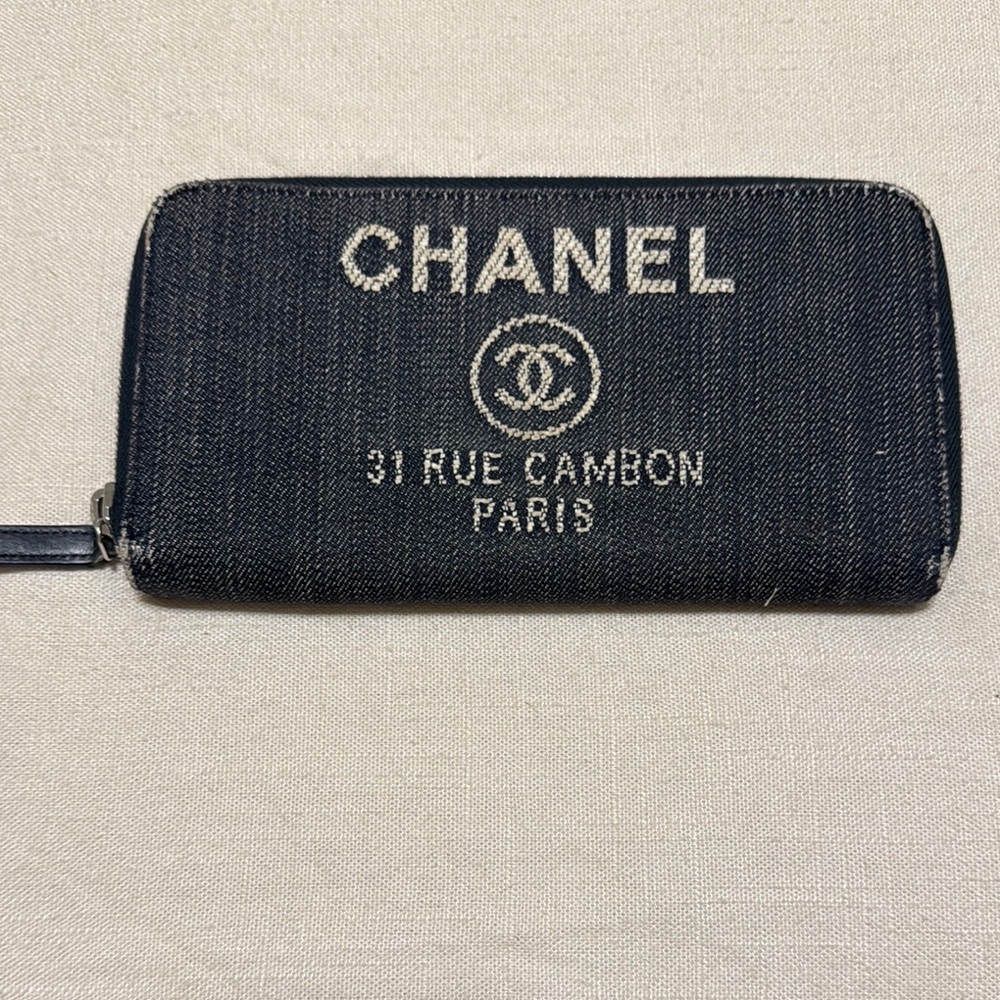 CHANEL Dark Denim Wallet with Logo